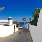 Wake Up With The Sea! Enjoy Private Pool! Apartment