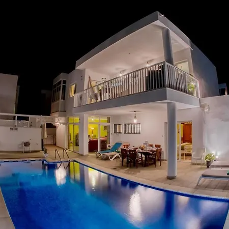 Wake Up With The Sea! Enjoy Private Pool! Playa Honda (Lanzarote)