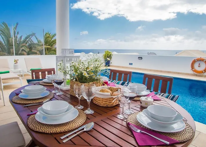 Wake Up With The Sea! Enjoy Private Pool!