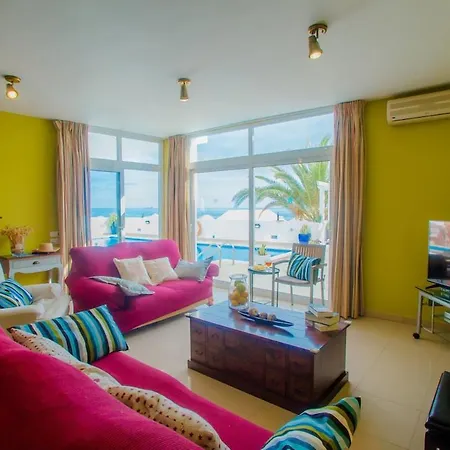 Daire Wake Up With The Sea! Enjoy Private Pool! *