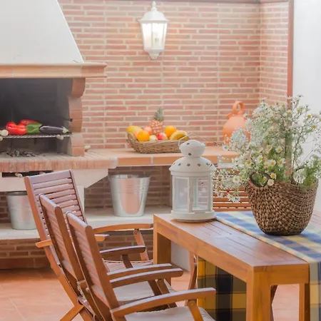 Wake Up With The Sea! Enjoy Private Pool!