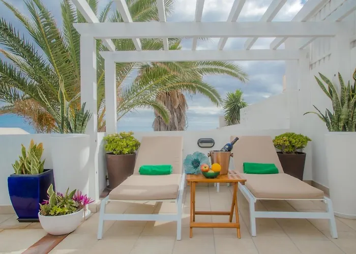 Wake Up With The Sea! Enjoy Private Pool! Апартаменты Плайя-Онда