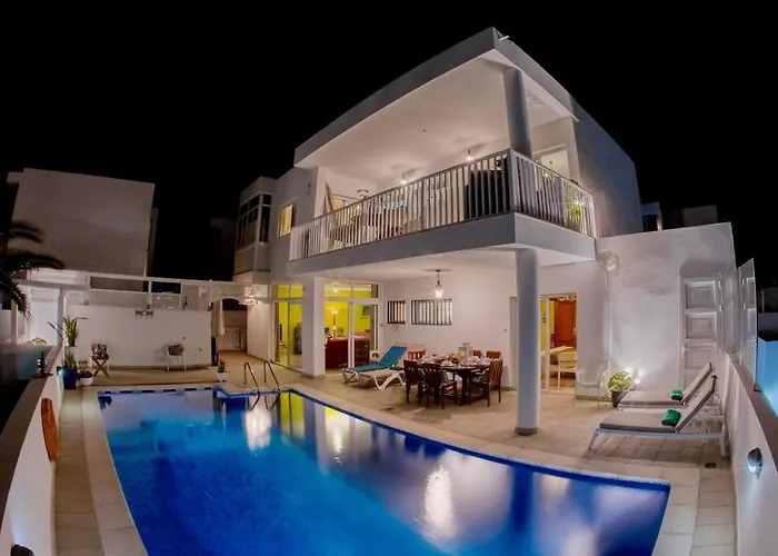 Wake Up With The Sea! Enjoy Private Pool! Playa Honda (Lanzarote)